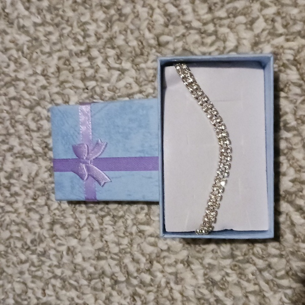 Silver Rhinestone Adjustable Ankle Bracelet - Picture 7 of 12